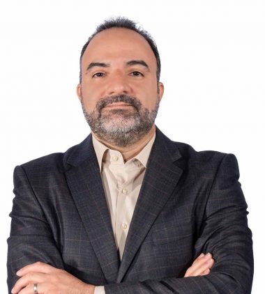 درباره ما 19 karimi teacher tamland 380x422 1